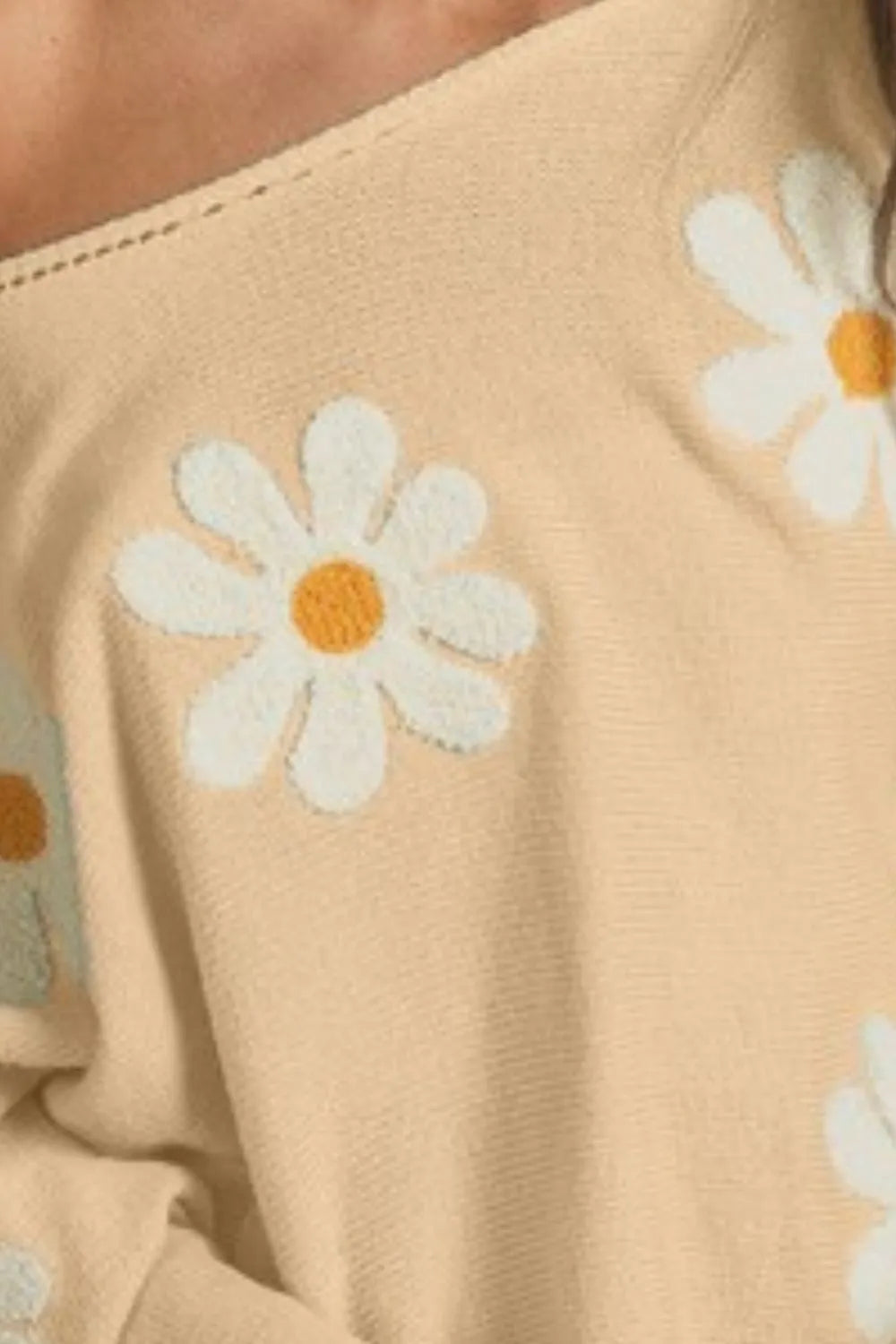 BiBi Flower Embroidery Loose Fit Knit Top