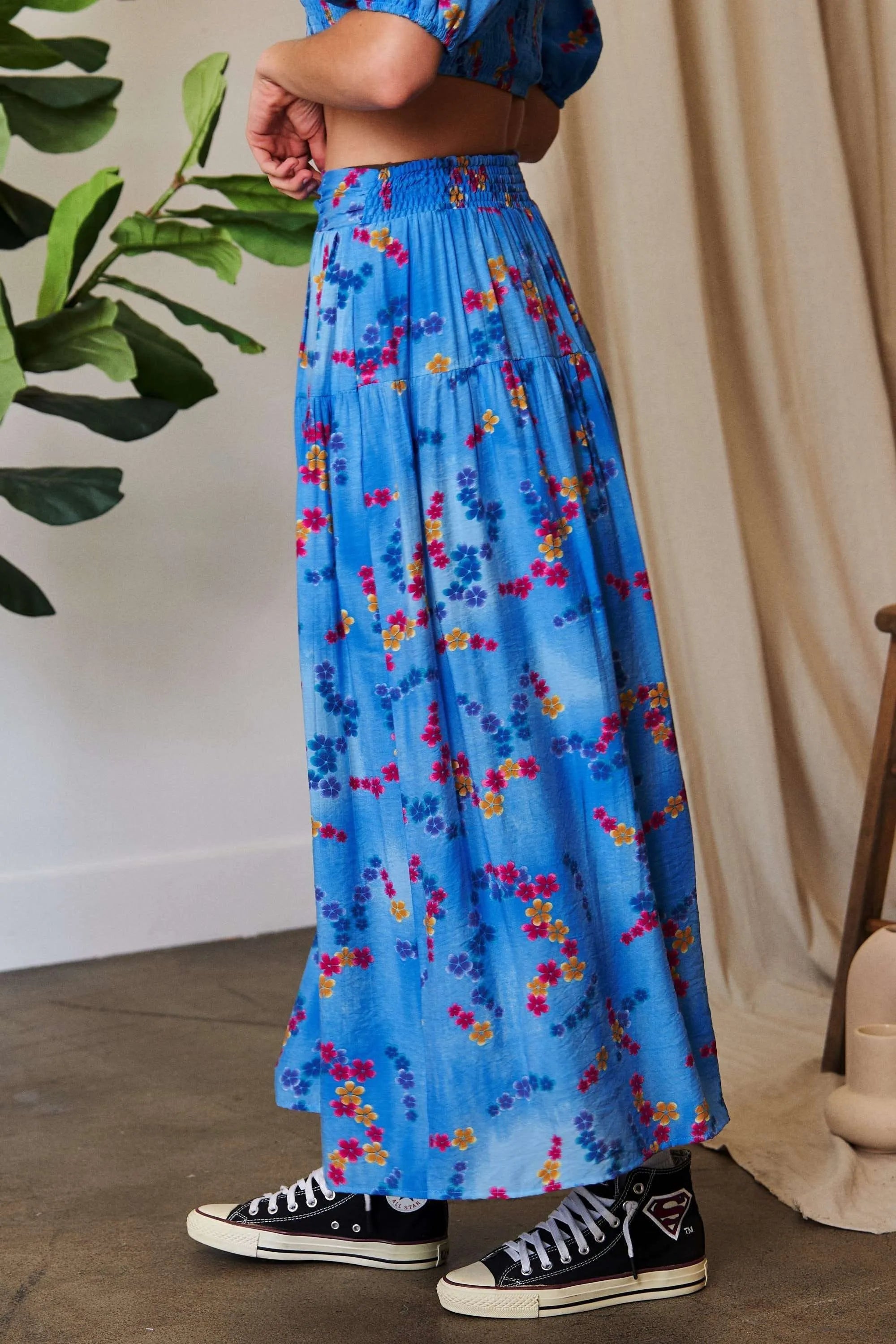 Davi & Dani Printed Smocking Waistband Ruffled Maxi Skirt