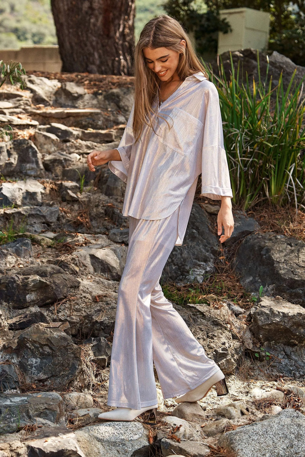 Davi & Dani Solid Sparkling Shimmer Pocket Button Front Shirt