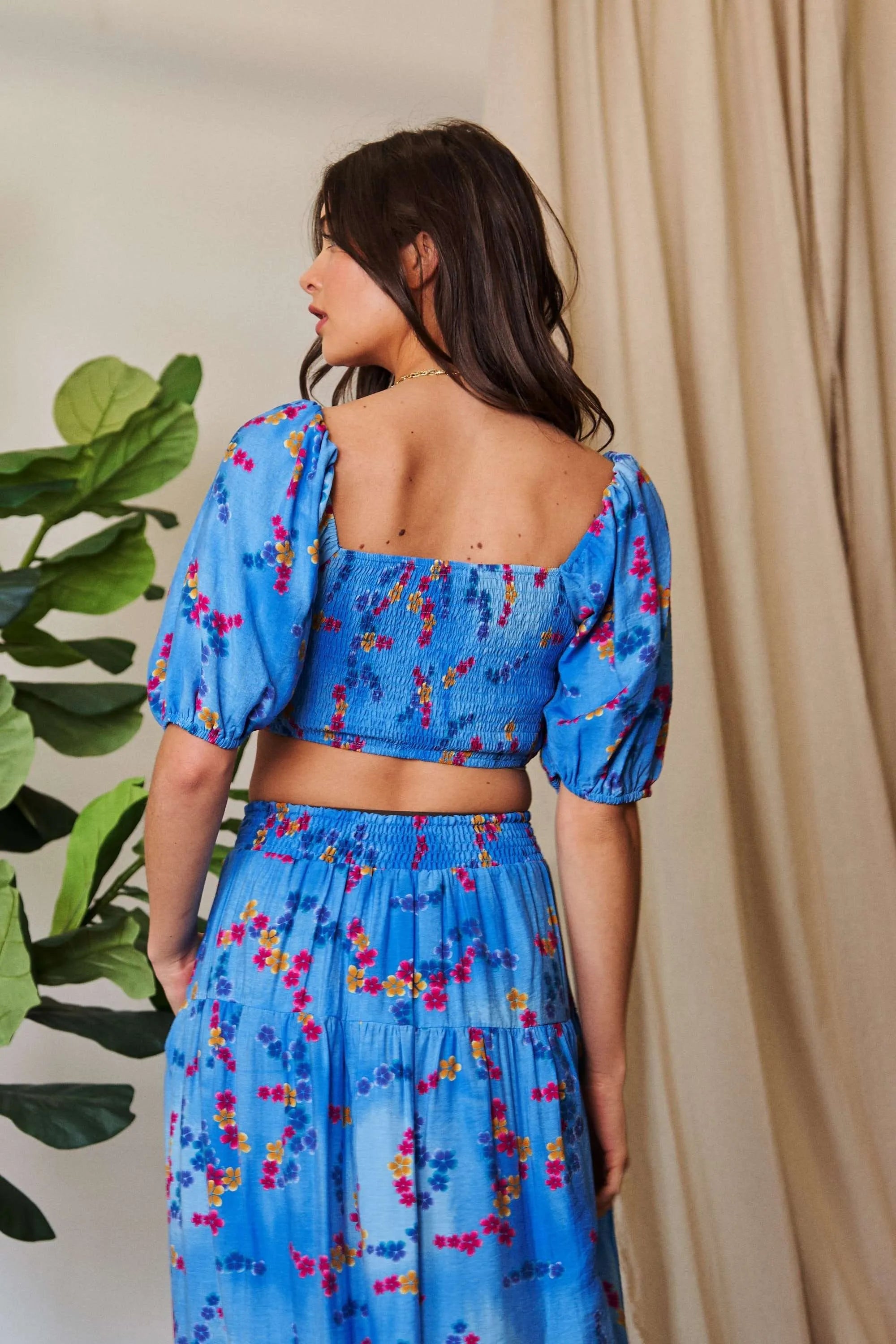 Davi & Dani Smocing Bodice Puff Short Sleeve Printed Crop Top