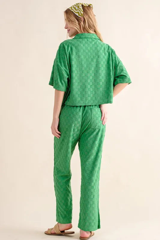 And The Why Brushed Texture Checker Board Pattern Casual Top in Green