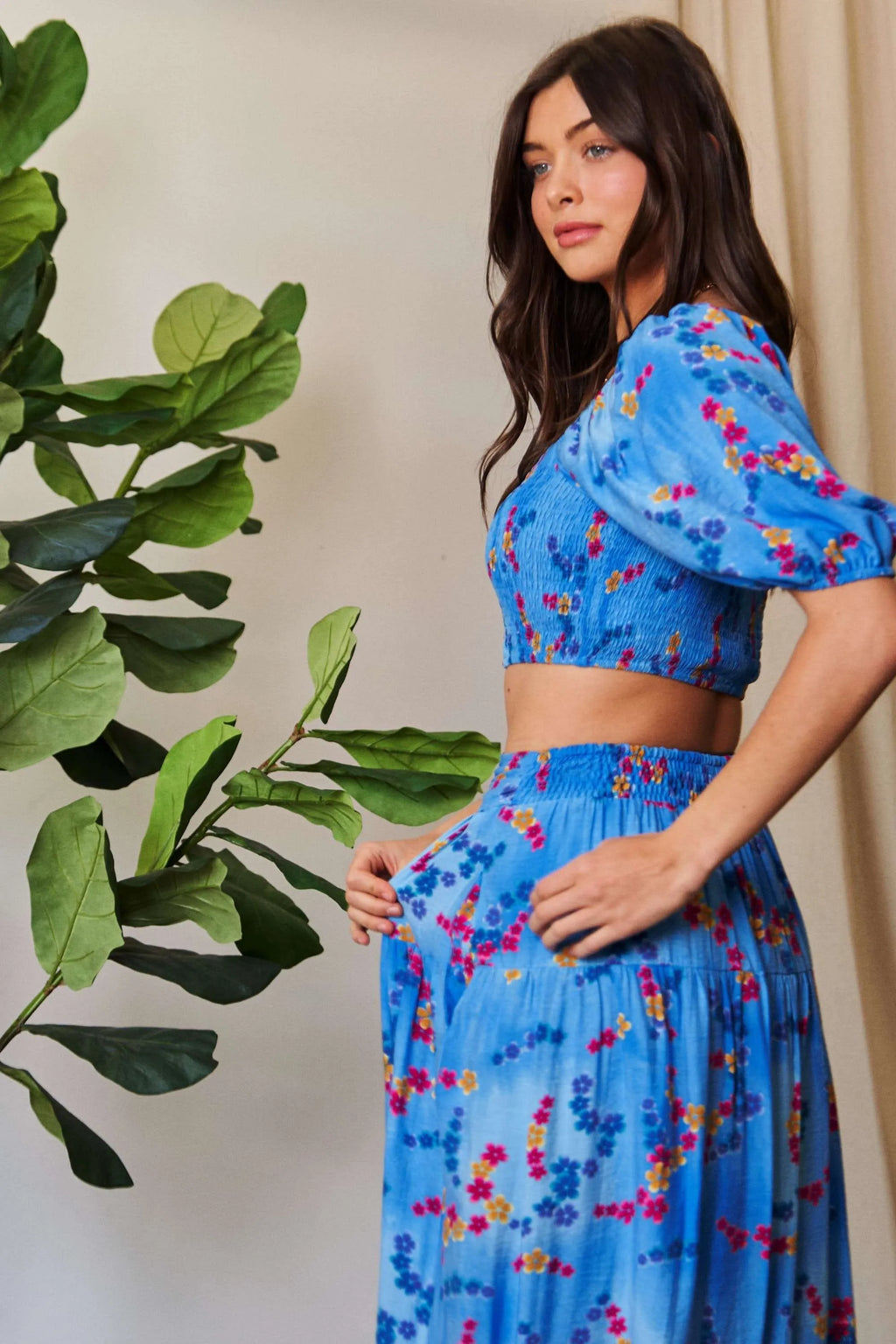 Davi & Dani Smocing Bodice Puff Short Sleeve Printed Crop Top