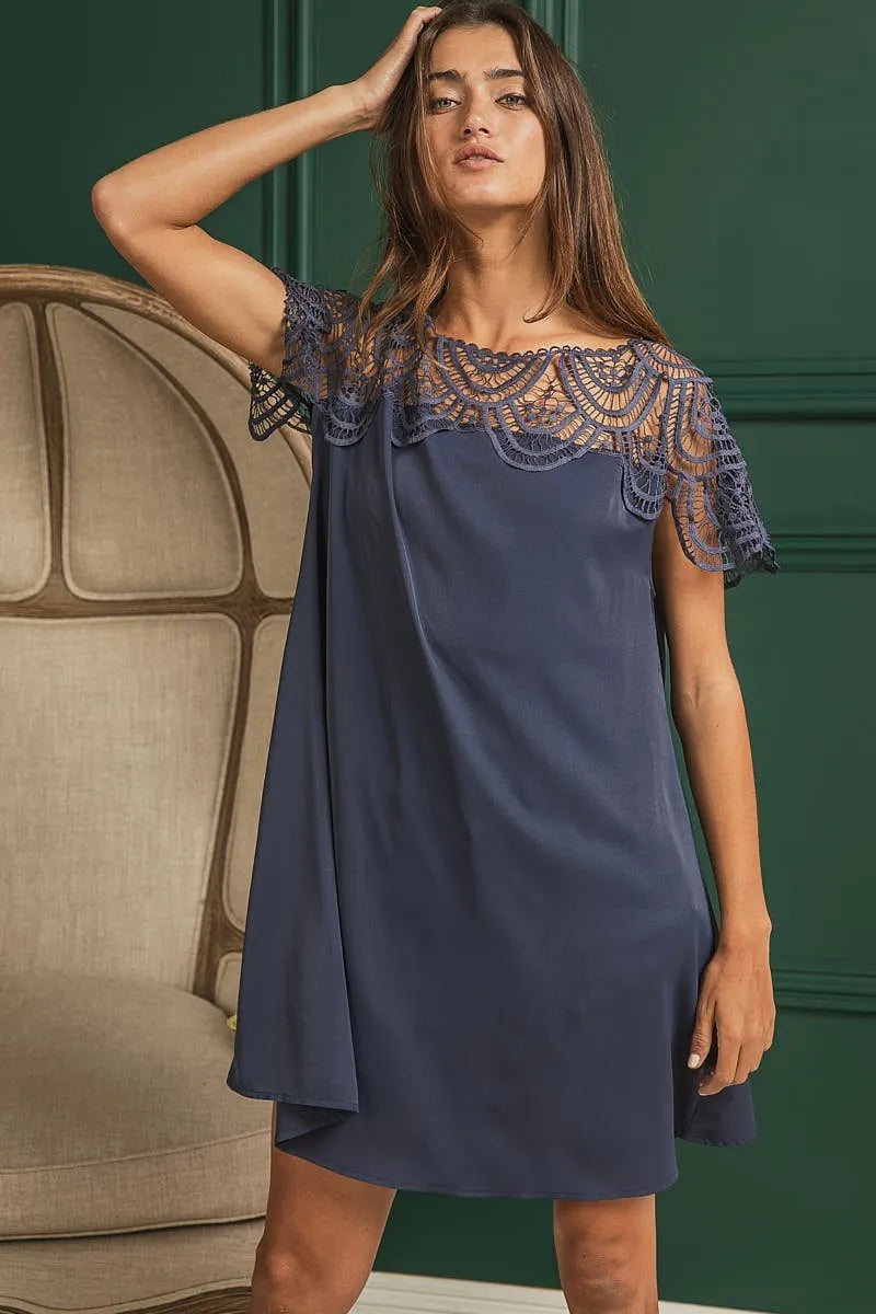 BiBi Crochet Lace Yoke Detailed Wrinkled Dress